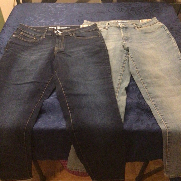 Women’s Skinny Leg Mid Rise Blue Jeans Bundle X2 - Picture 5 of 5